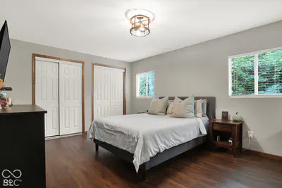 27 W Roberts Road, Indianapolis - 43