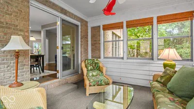 7437 W Banton Circle, New Palestine - 32