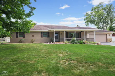 885 Broadway North Drive, Plainfield