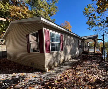 1457 Spirea Court, North Vernon - 2