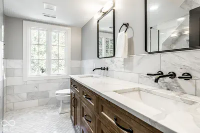 7951 Meridian Hills Lane, Indianapolis - 34