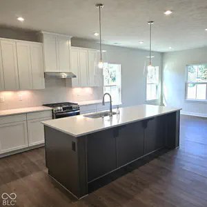 7594 Woodglenn Drive, Avon - 2