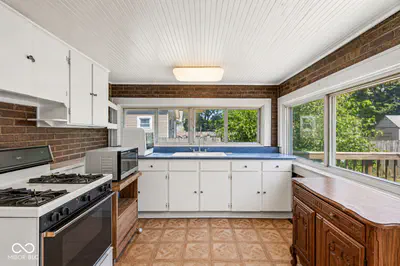 851 Pershing Avenue, Indianapolis - 3