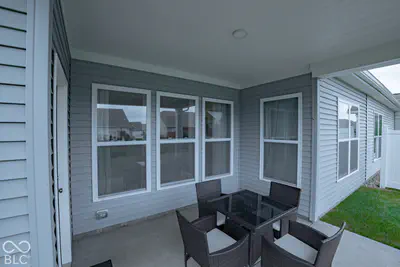 6607 Red Barn Drive, Whitestown - 40