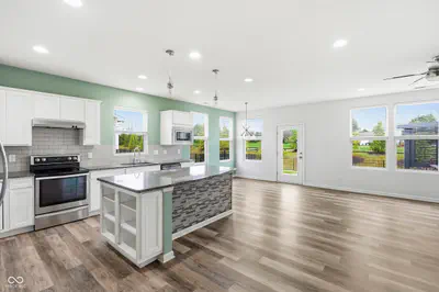 574 Harstad Boulevard, Westfield - 3