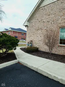 7376 Business Center Drive, Avon - 55