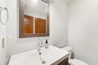 9517 Moorings Boulevard, Indianapolis - 39