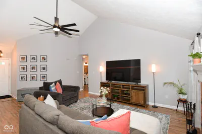 7904 Corday Court, Fishers - 4