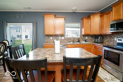 834 Blue Ash Trail, Greenwood - 14
