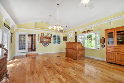 2649 600, Thorntown - 53