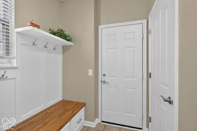 16171 Oakford Trail, Fishers - 29