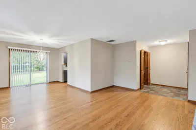 7652 Lindsay Drive, Indianapolis - 6