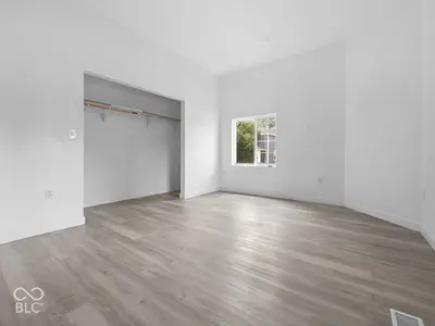 263 N Tacoma Avenue, Indianapolis - 12