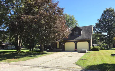 1205 Oak Street, Elwood