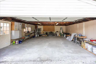5325 E 10th Street, Indianapolis - 34