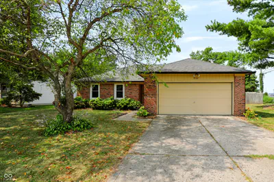 9562 Falkirk Drive, Indianapolis