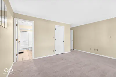 528 Hunters Drive, Carmel - 19