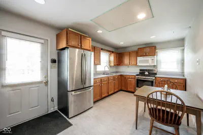 715 Homewood Drive, Carmel - 9