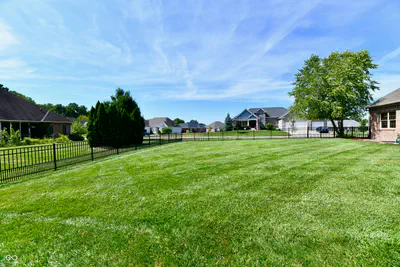 355 Connecticut Circle, Indianapolis - 5