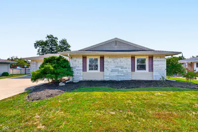 2846 Hillside Drive, Bedford - 64