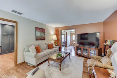 8220 Forward Pass Road, Indianapolis - 14