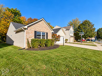 12260 Sweet Creek Trail, Fishers - 3