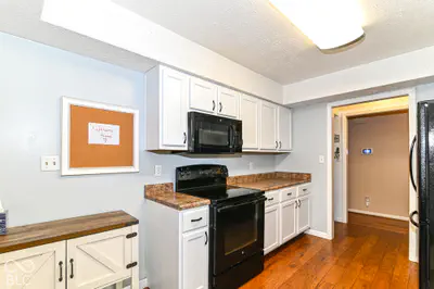 560 Margueritta Court, Greenwood - 10