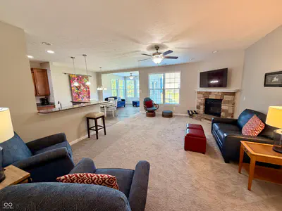 1352 Redstone Drive, Avon - 5