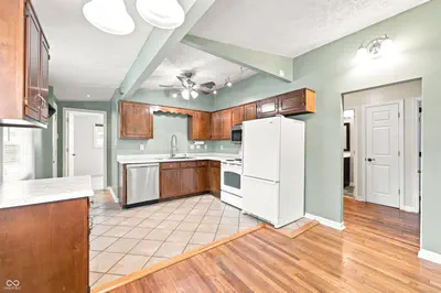 414 Sleepy Hollow Drive, Plainfield - 10