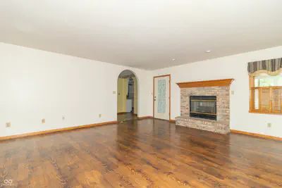 2460 Hickory Boulevard, Greenfield - 15