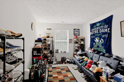 11915 Newcastle Drive, Indianapolis - 24