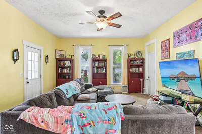 111 Church Street, Thorntown - 9