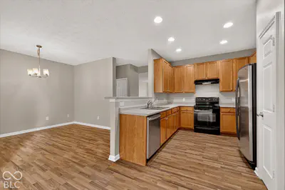9013 Mercer Drive, Fishers - 11