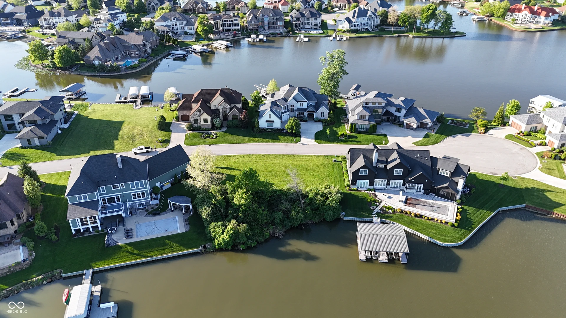 13372 Cambridge Cove Way, Fishers