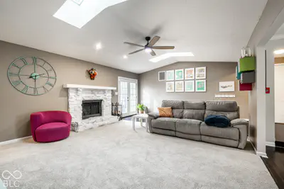 7901 Hampton Place, Fishers - 7