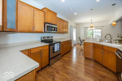 7082 Bitternut Lane, Plainfield - 10