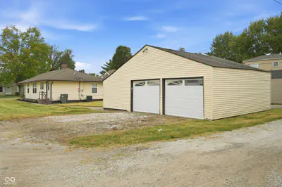 731 Manhattan Avenue, Indianapolis - 29