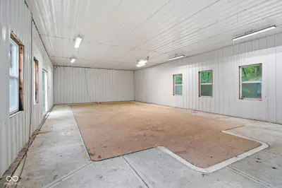 10580 State Road 243, Cloverdale - 55