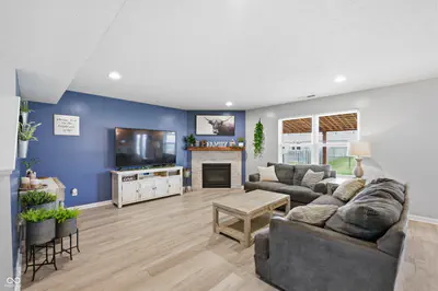 3140 Monterey Drive, Whiteland - 4