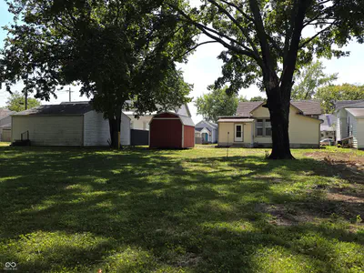 324 Locust Street, Shelbyville - 34