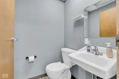 340 Tracy Road, Whiteland - 19