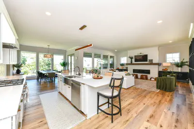 4488 Miller Way, Westfield - 12