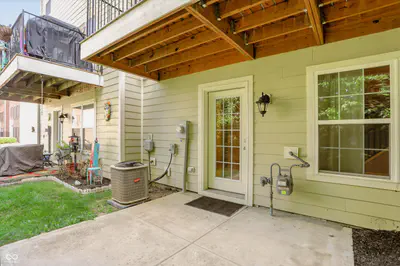 9056 Ramapo Drive, Fishers - 48
