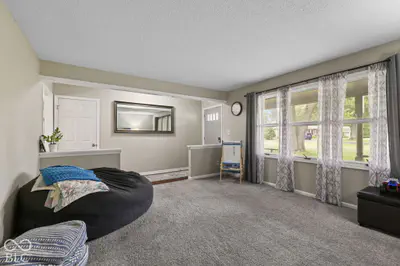 6349 W Buckskin Court, New Palestine - 6