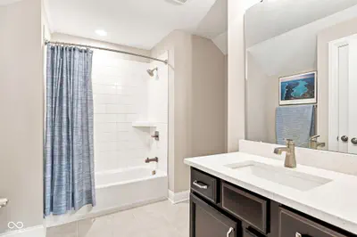 6891 Acadia Lane, Zionsville - 25