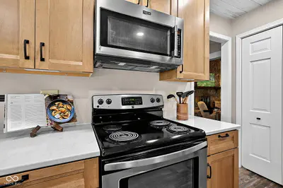 1336 S Heron Drive E, New Palestine - 21