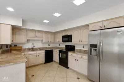 8616 Cricket Tree Lane, Indianapolis - 16