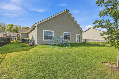 17896 Paula Walk, Westfield - 32