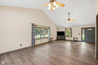 10366 155 Road, Greentown - 6