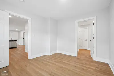 3847 Hoyt Avenue, Indianapolis - 35